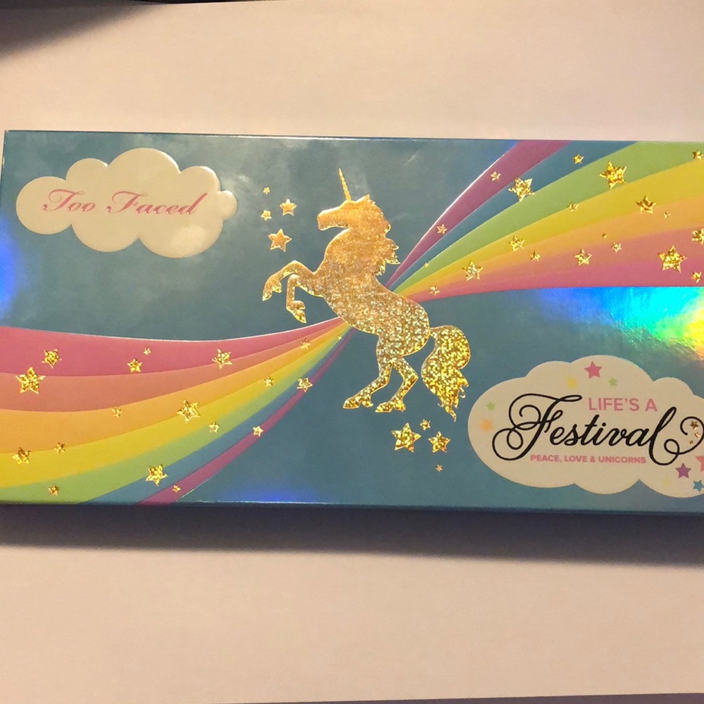 Too Faced Eyeshadow and Highlighter Palette